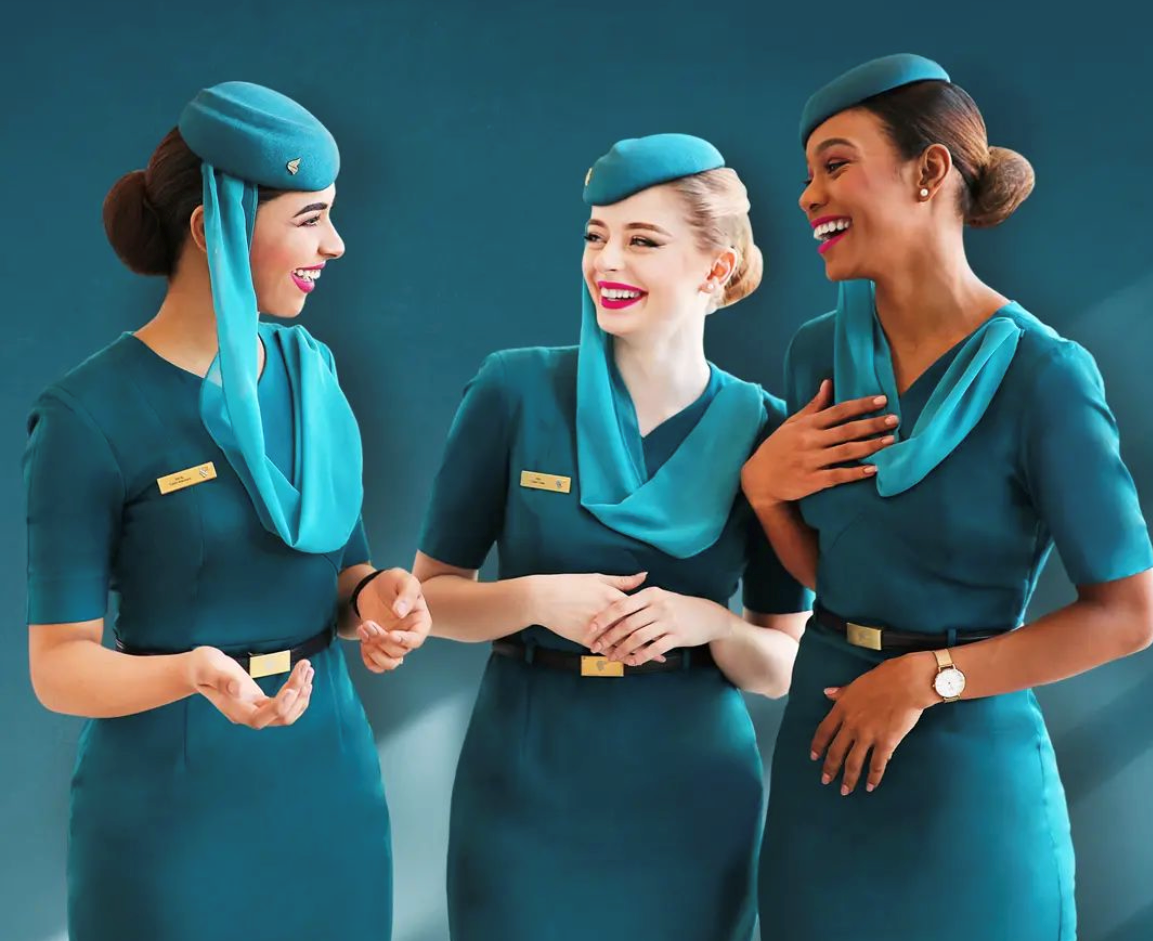 Cabin crew-3